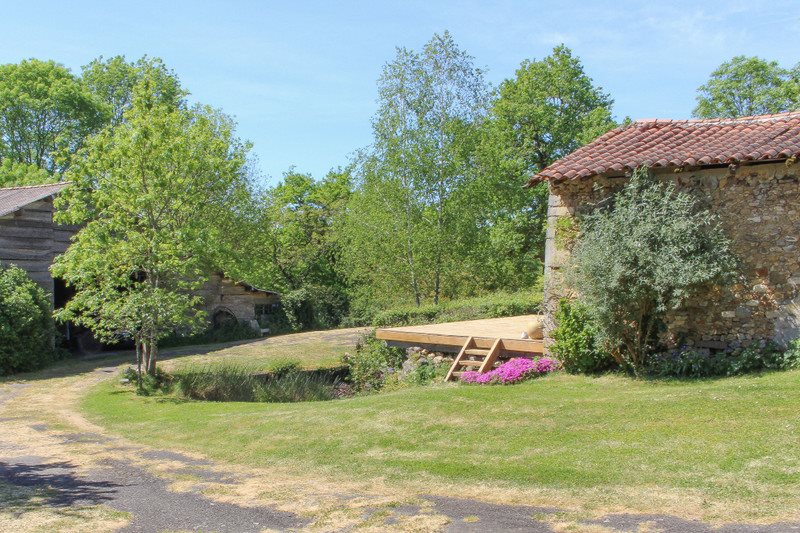 Maison à vendre, 183m², Saint-Pardoux-Soutiers