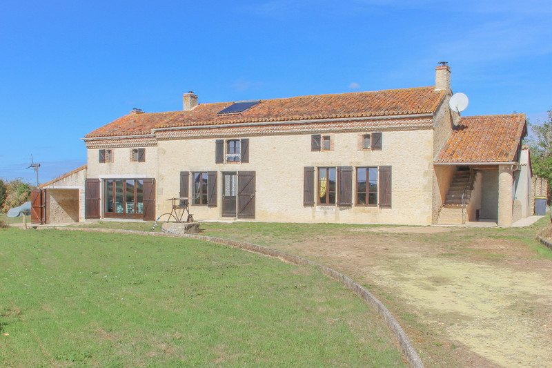 Maison à vendre, 167m², Thénezay
