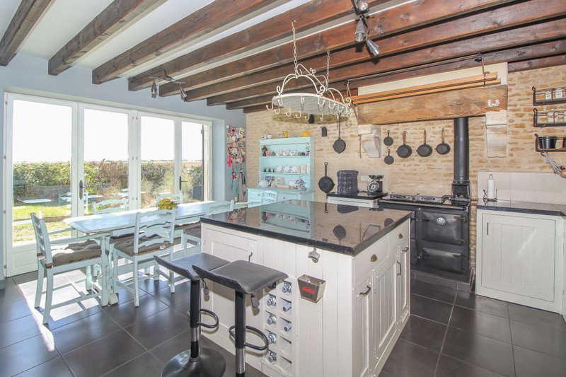 Maison à vendre, 167m², Thénezay