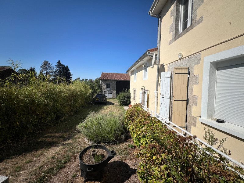 Maison à vendre, 197m², Piégut-Pluviers