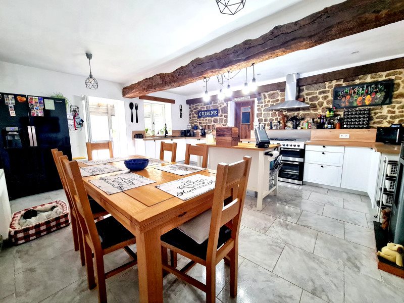 Maison à vendre, 151m², Saint-Berthevin-la-Tannière