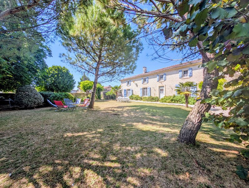 Maison à vendre, 221m², Theil-Rabier