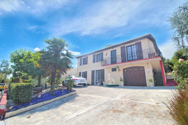 Maison à vendre, 119m², Manot