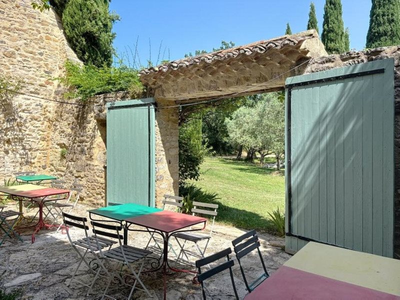 Maison à vendre, 548m², Barjac