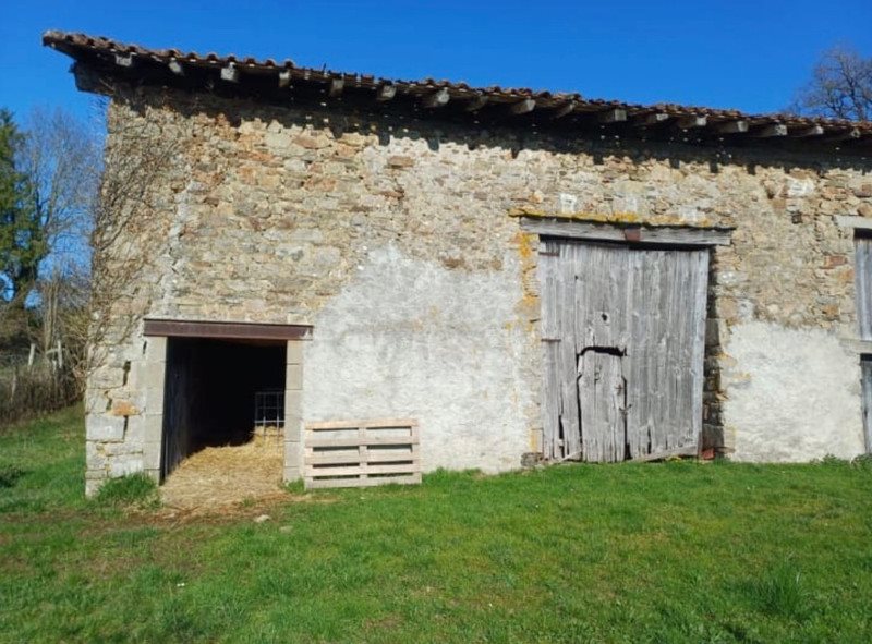 Maison à vendre, 5860m², Saint-Auvent