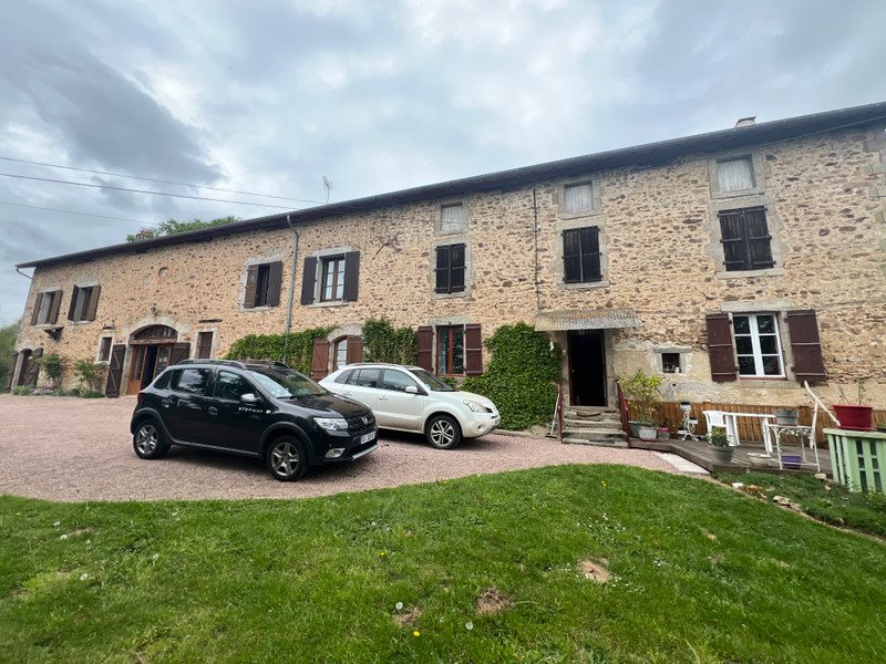 Maison à vendre, 744m², Les Salles-Lavauguyon