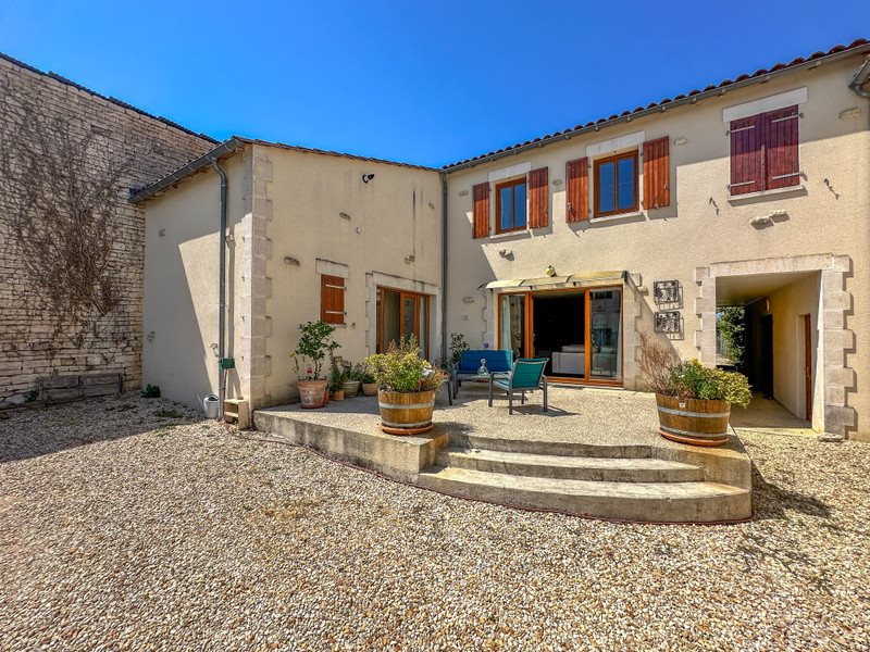 Maison à vendre, 156m², Chassors