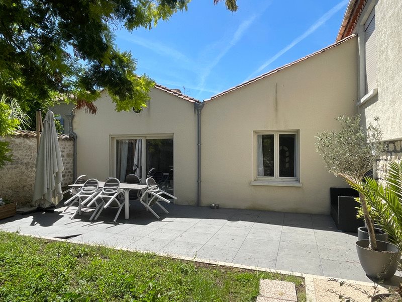Maison à vendre, 183m², Gond-Pontouvre
