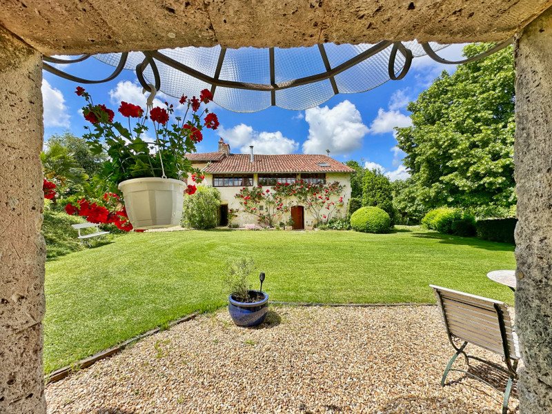 Maison à vendre, 234m², Verteillac