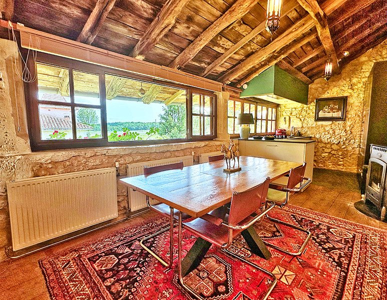 Maison à vendre, 234m², Verteillac