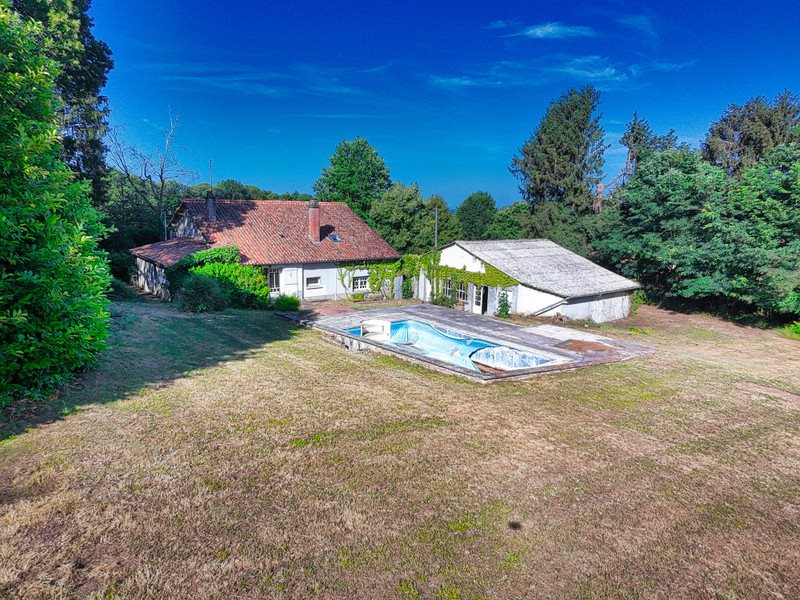Maison à vendre, 162m², Compreignac