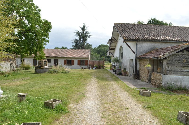Maison à vendre, 290m², Noaillac