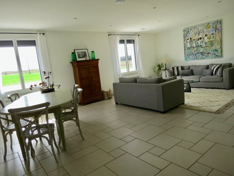 Maison à vendre, 164m², Saint-Savinien