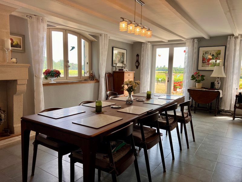 Maison à vendre, 318m², Triac-Lautrait