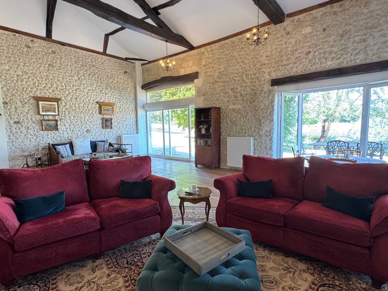Maison à vendre, 225m², Montmoreau-Saint-Cybard