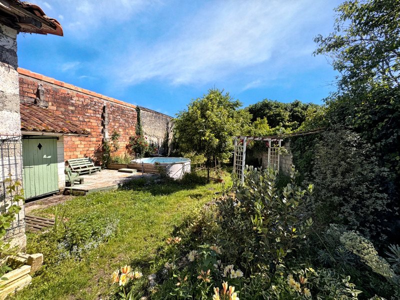 Maison à vendre, 110m², Montmoreau-Saint-Cybard