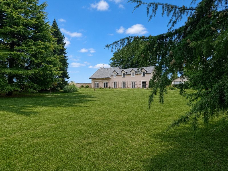 Maison à vendre, 244m², Parçay-Meslay