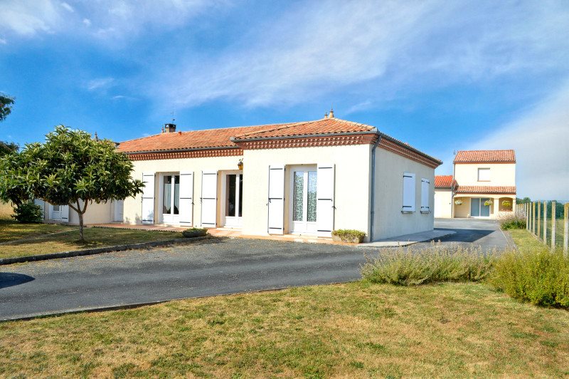 Maison à vendre, 245m², Lédat