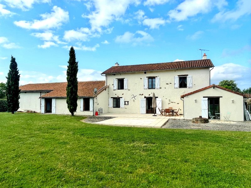 Maison à vendre, 217m², Gajoubert
