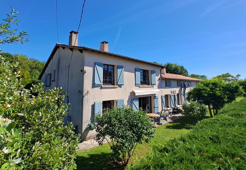 Maison à vendre, 253m², Chef-Boutonne