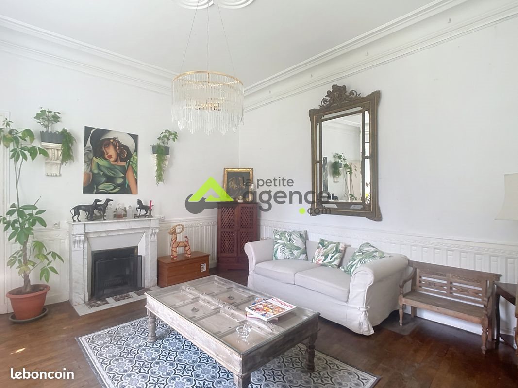 Maison à vendre, 330m², Aubusson