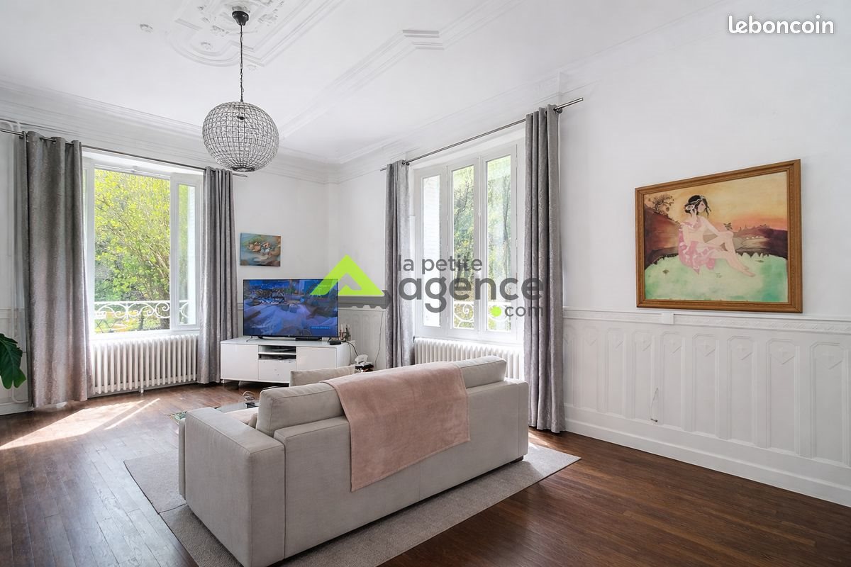 Maison à vendre, 330m², Aubusson