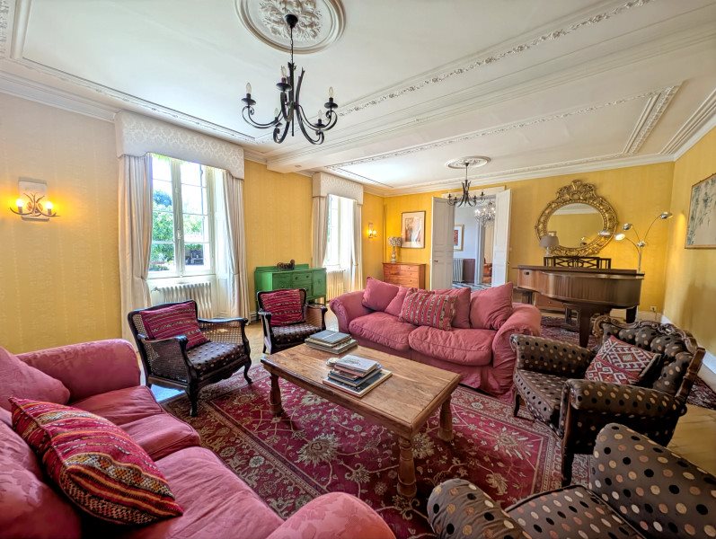 Maison à vendre, 475m², Criteuil-la-Magdeleine