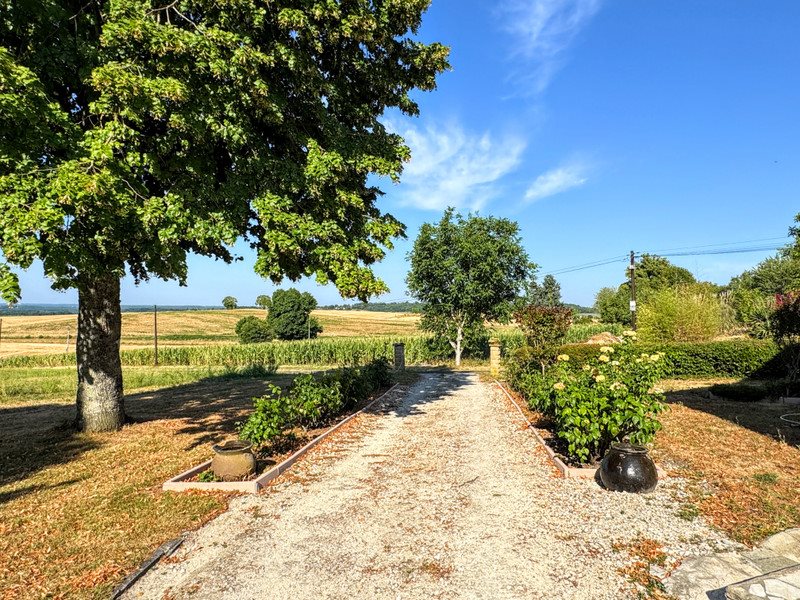 Maison à vendre, 137m², Saint-Quentin-de-Chalais