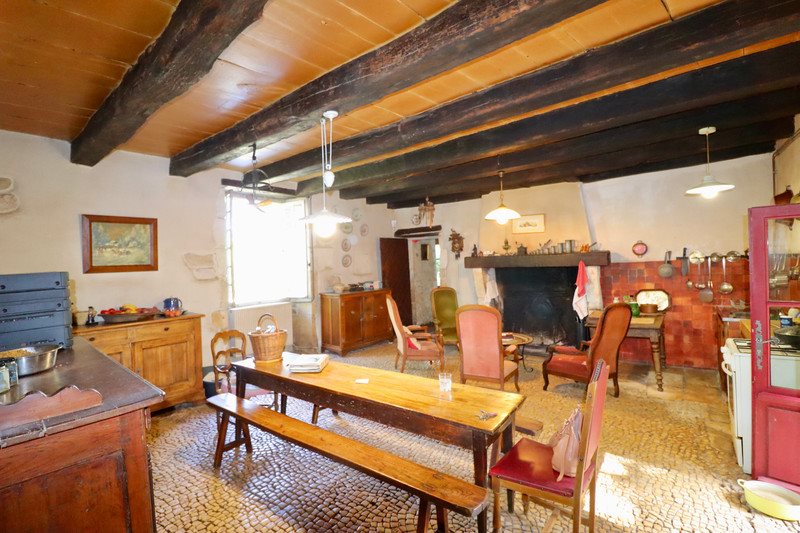 Maison à vendre, 410m², Saint-Sornin