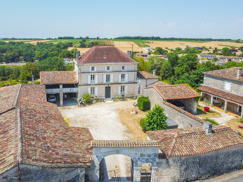 Maison à vendre, 295m², Asnières-sur-Nouère