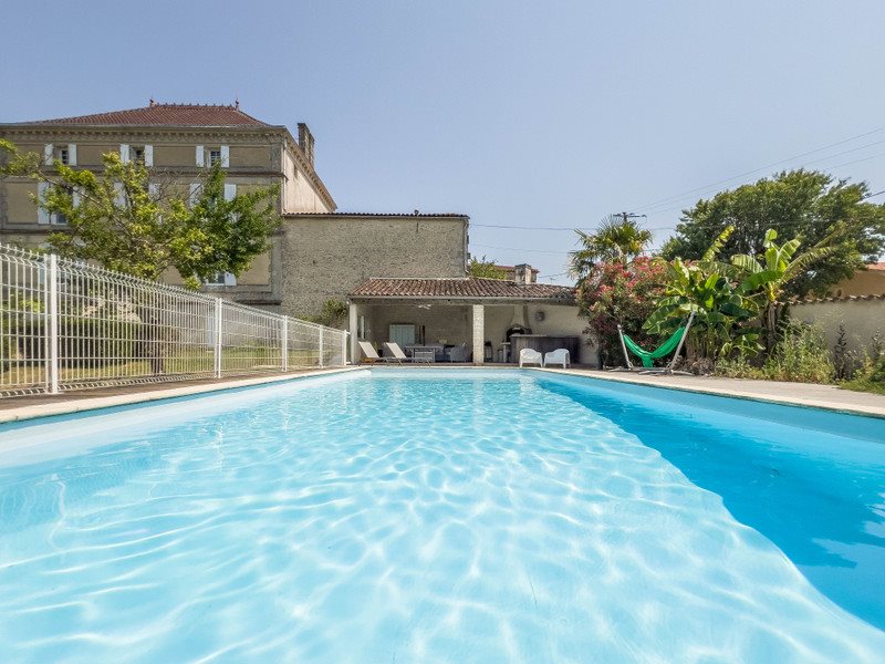 Maison à vendre, 295m², Asnières-sur-Nouère