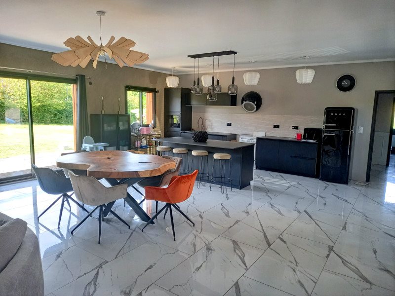 Maison à vendre, 186m², Lagraulière