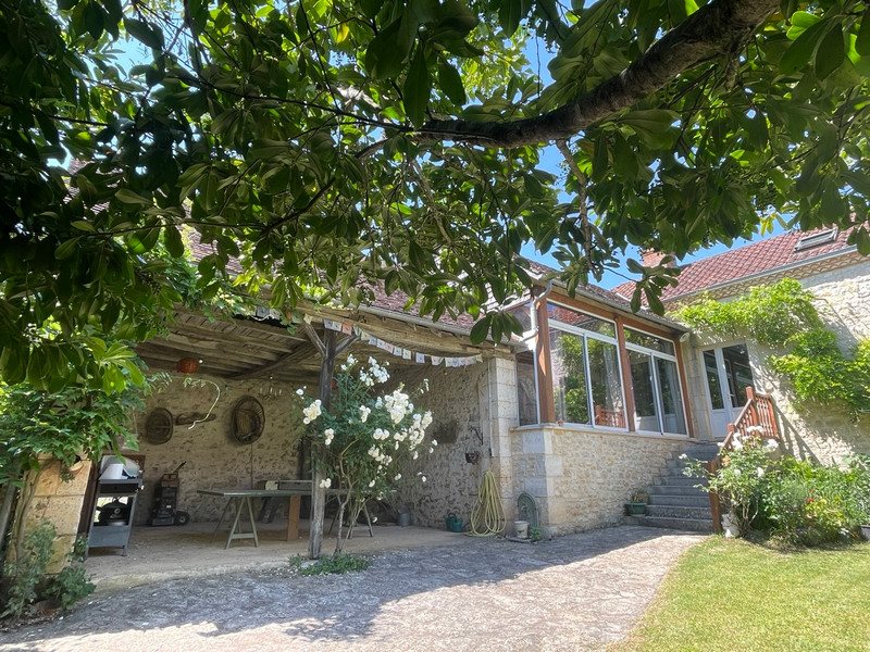 Maison à vendre, 162m², Cubjac-Auvézère-Val d'Ans