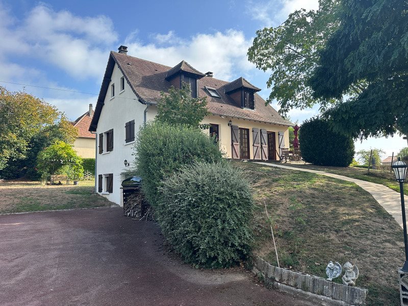 Maison à vendre, 161m², Saint-Saud-Lacoussière