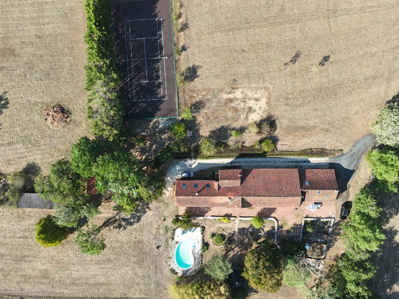 Maison à vendre, 310m², Thenon