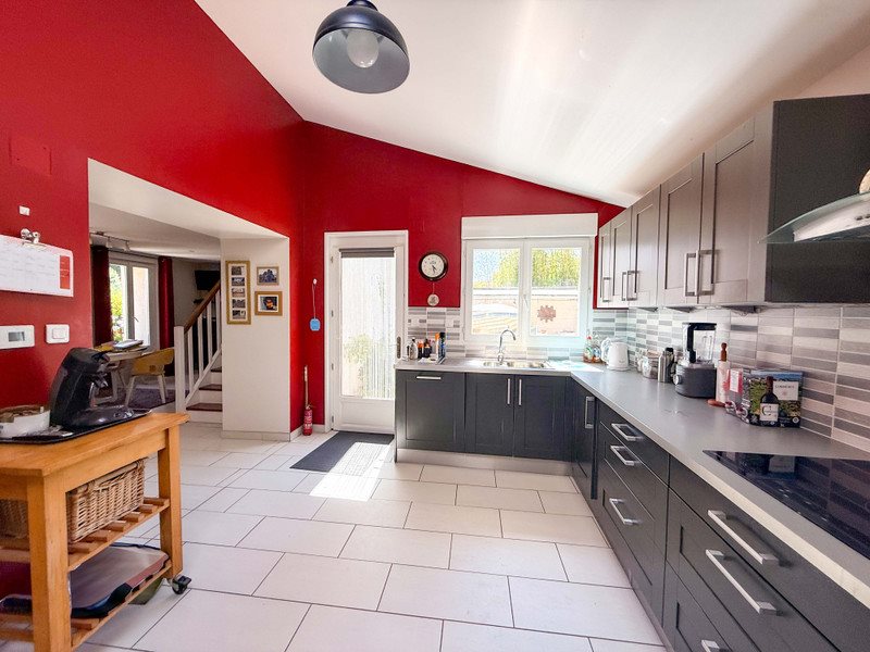 Maison à vendre, 185m², Saint-Mandé-sur-Brédoire