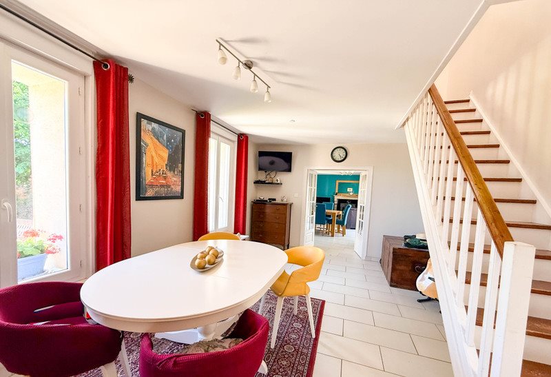 Maison à vendre, 185m², Saint-Mandé-sur-Brédoire
