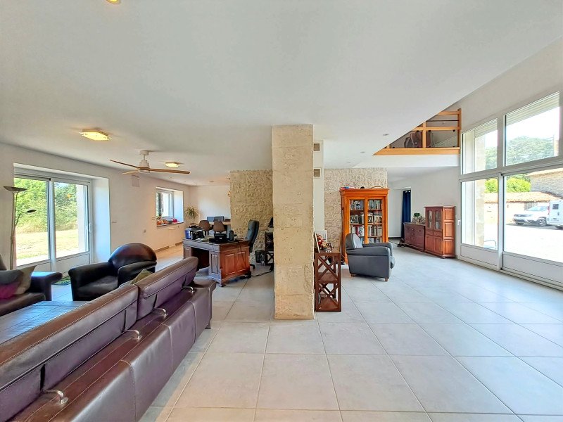 Maison à vendre, 225m², Valdelaume