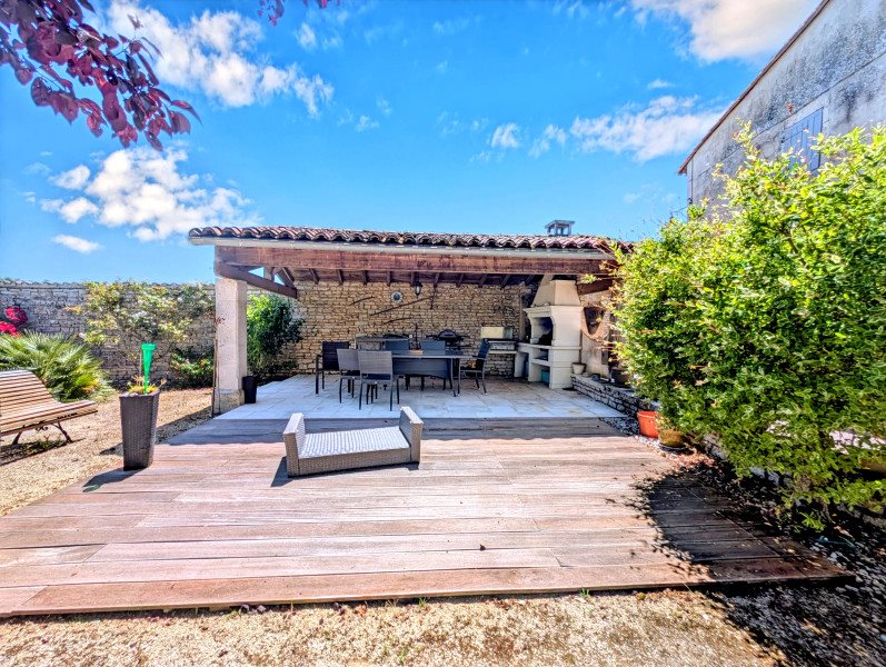 Maison à vendre, 238m², Verteuil-sur-Charente