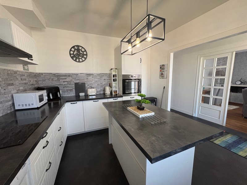 Maison à vendre, 170m², Abjat-sur-Bandiat