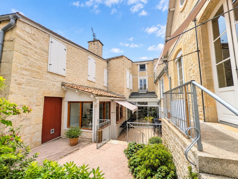 Maison à vendre, 381m², Saint-Maixent-l'Ecole