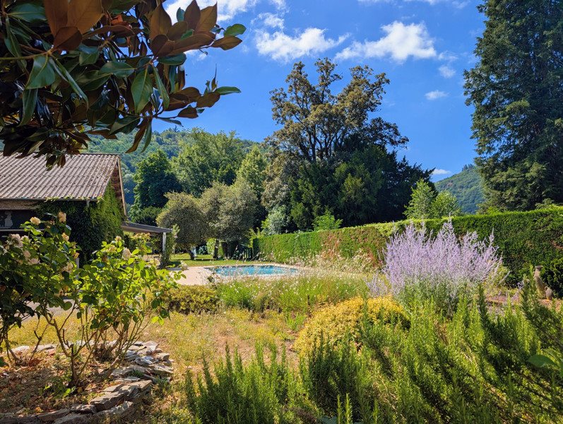 Maison à vendre, 354m², Brassac