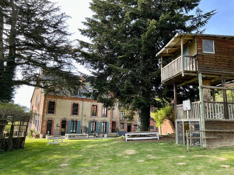 Maison à vendre, 411m², Saint-Georges-la-Pouge