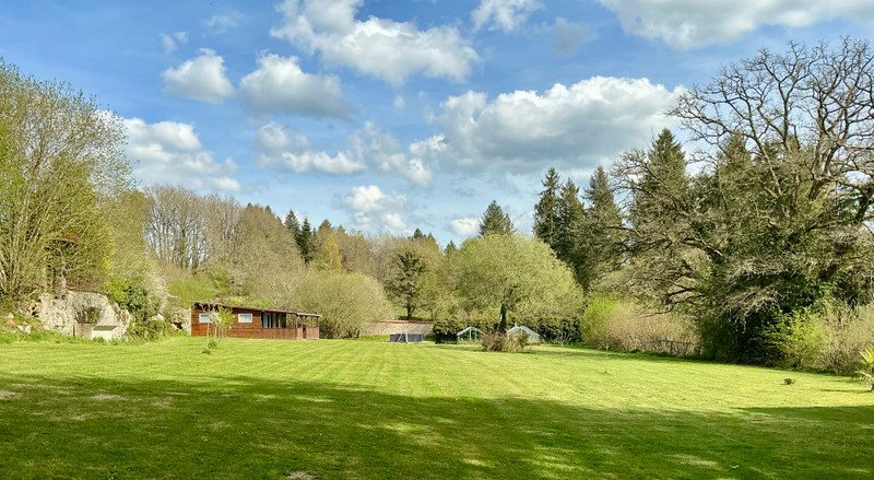 Maison à vendre, 411m², Saint-Georges-la-Pouge