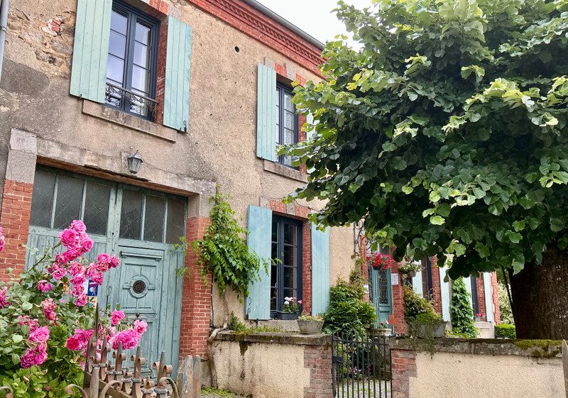 Maison à vendre, 411m², Saint-Georges-la-Pouge