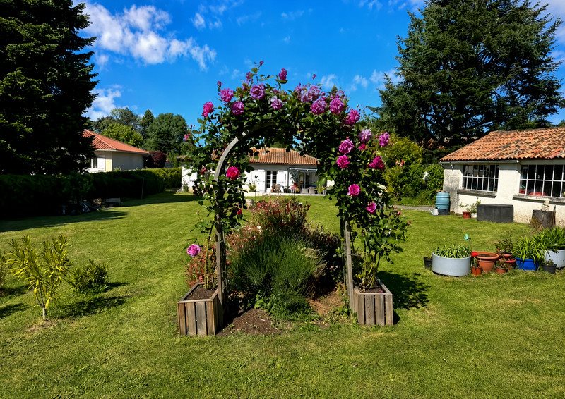 Maison à vendre, 116m², Montemboeuf