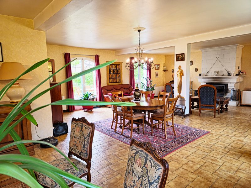 Maison à vendre, 265m², Négrondes