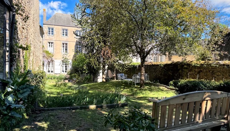Maison à vendre, 383m², Mayenne
