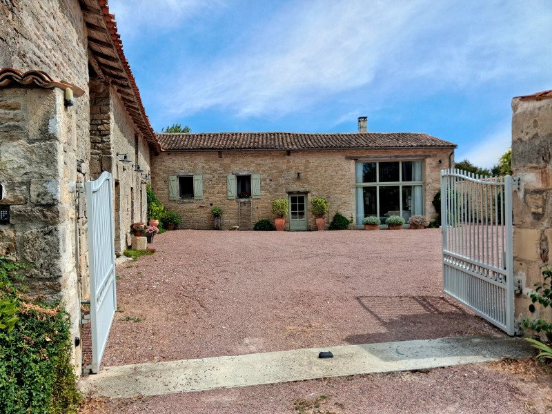 Maison à vendre, 201m², Paizay-Naudouin-Embourie