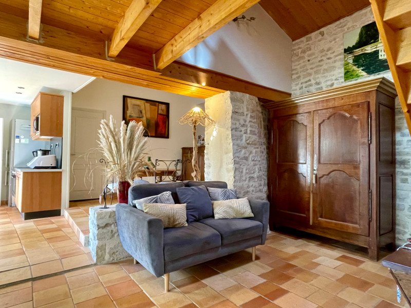 Maison à vendre, 162m², Aigre
